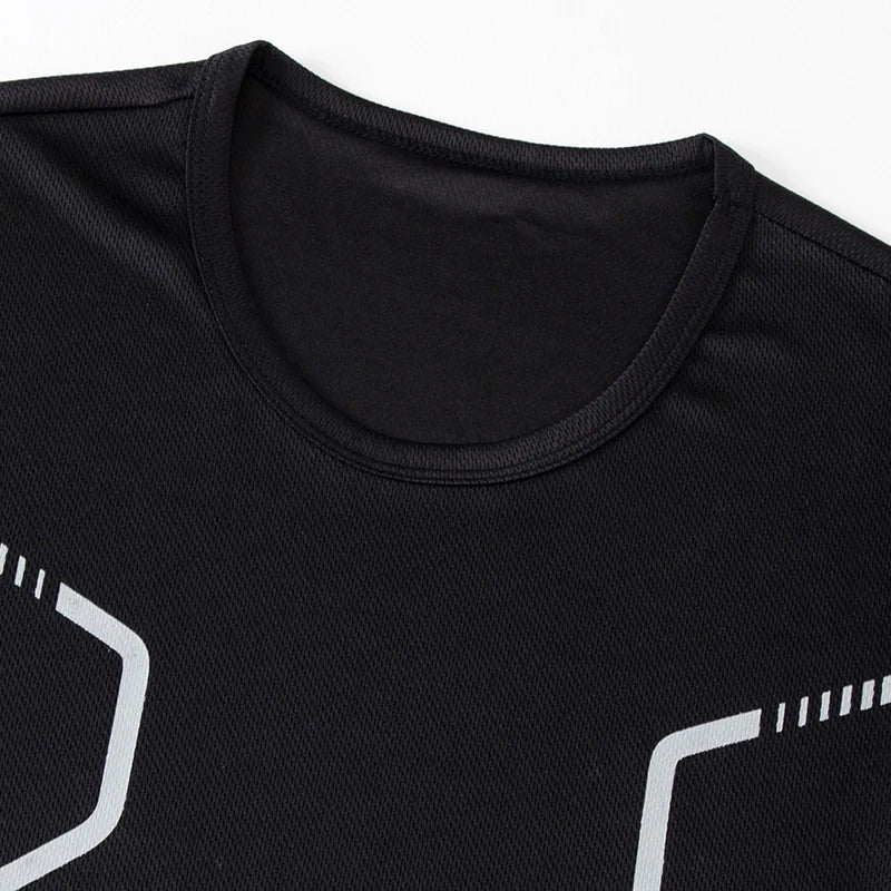 2-pcs Men's Quick-drying Exercise Black-and-white Suit Running Fitness Breathable Short Sleeve Comfortable Joker Playing Shorts.