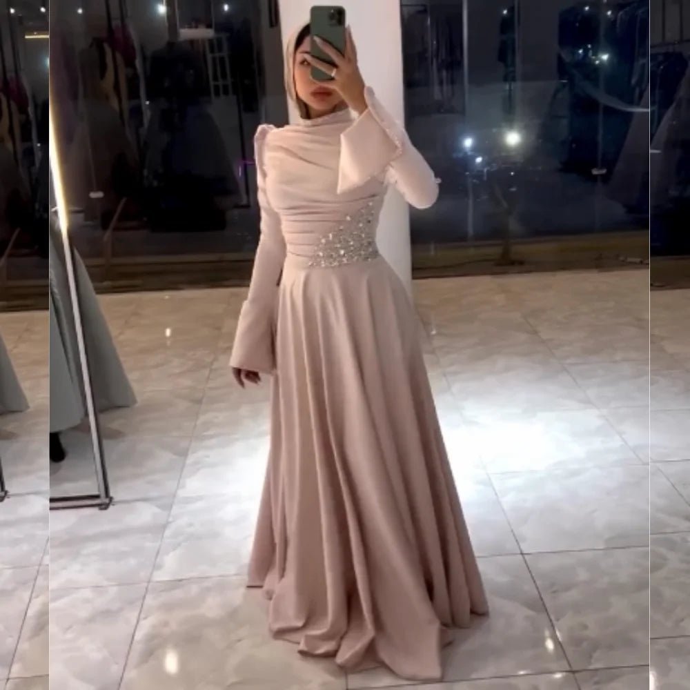 Maßgeschneidertes Jersey-Quinceanera-Kleid mit Falten und Strasssteinen, A-Linie, hoher Kragen, maßgeschneidertes Anlasskleid, lange Kleider.