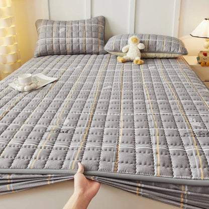 3pcs set Bed Cover Cute Quilted Mattress Cover Soft Skin-friendly Printed Bed Fitted Sheet 1pc mattress cover+2pcs pillowcase