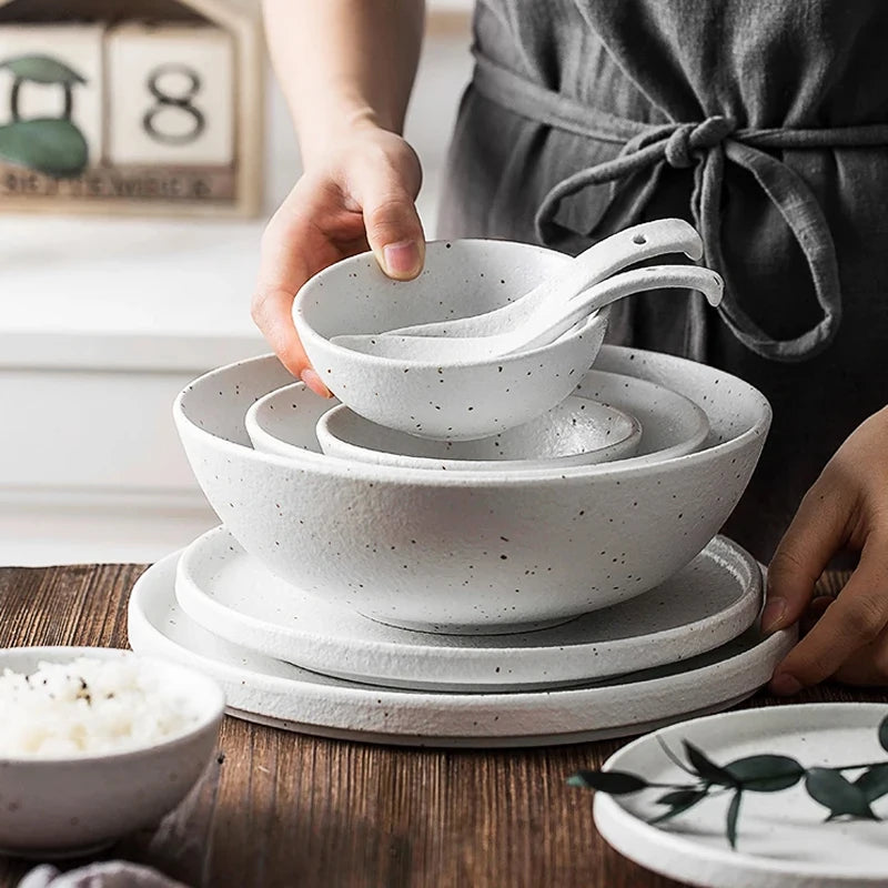Japanese-style Tableware Set Bowls and Plates Round White Ink Point Dinner Plates Home Creative Western Dishes Dinner Plates.
