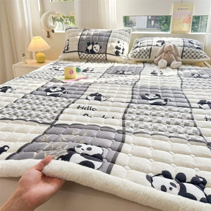 Winter Soft Thick Flannel Mattress Toppers Dormitory Single Double Bedspread Warm Bed Sheets Mattress Cover Fold Tatami Thin Mat.