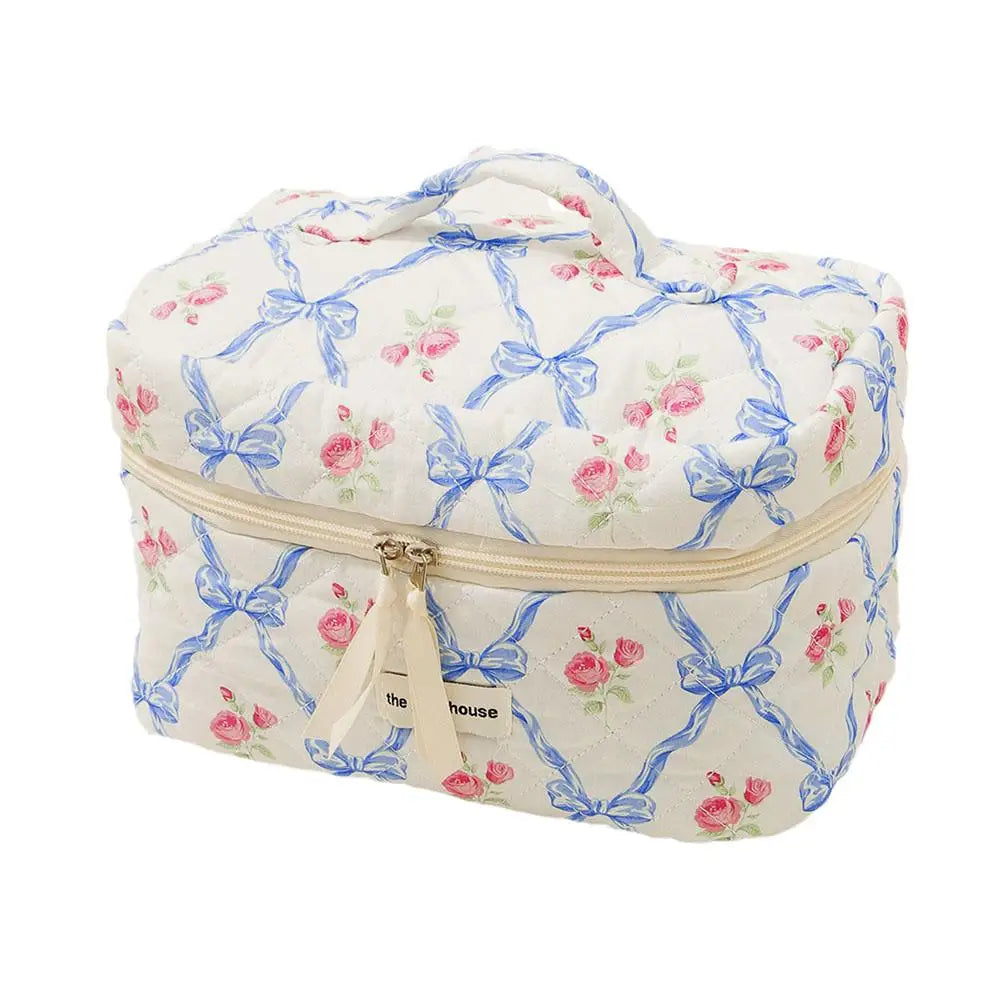 Cute Bow Flower Quilting Makeup Bag Women Zipper Cosmetic Organizer Female Cloth Handbag Portable Toiletry Case For Girls.