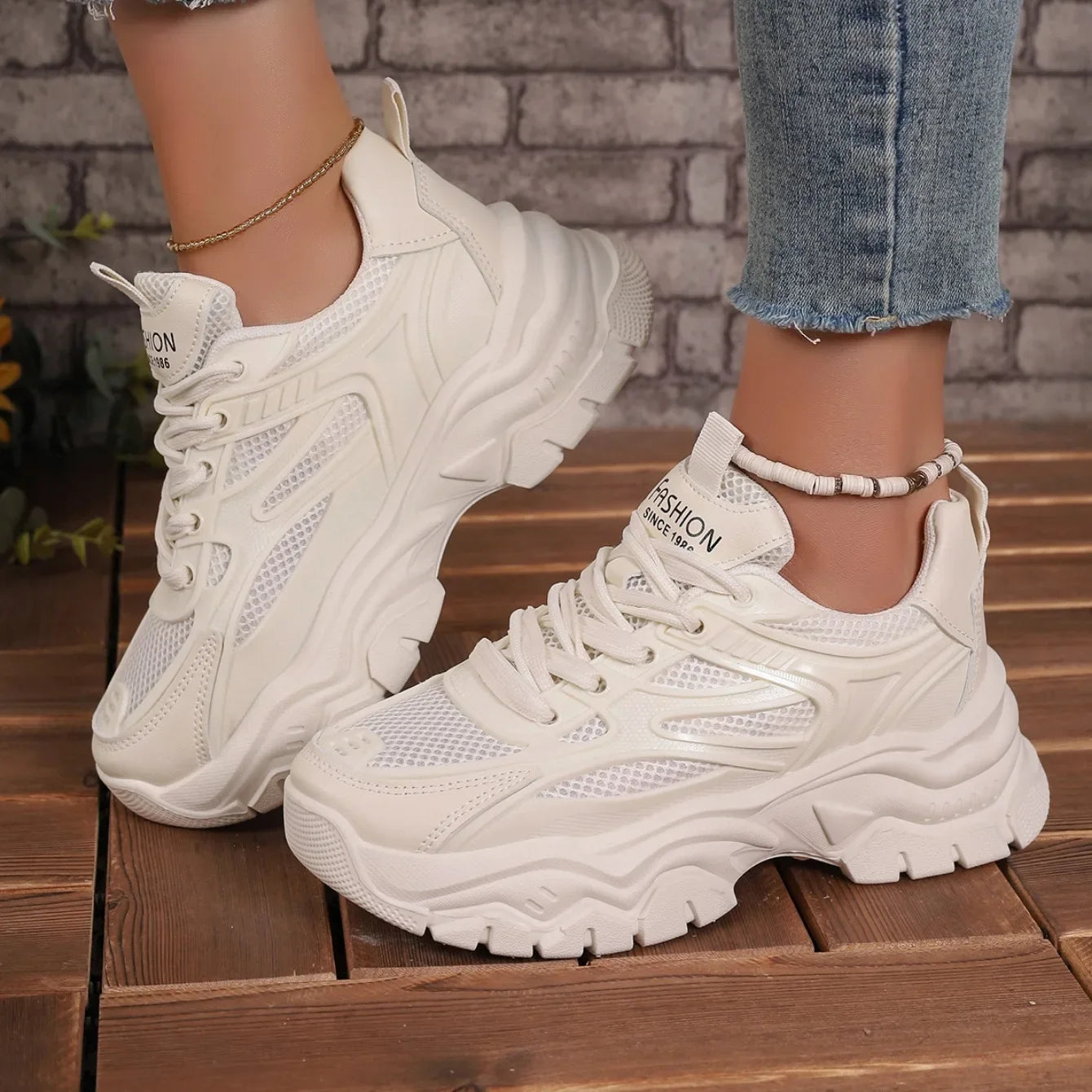 Women Sneakers 2024 New Fashion Chunky Sneakers Women Outdoor Tennis Platform Sports Shoes for Women Lightweight Designer Shoes.