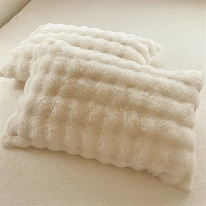Luxury Faux Rabbit Fur Velvet Fleece Plush Soft Warm Bedding Set Super Comfortable Duvet Cover Set Blanket Bed Sheet Pillowcases