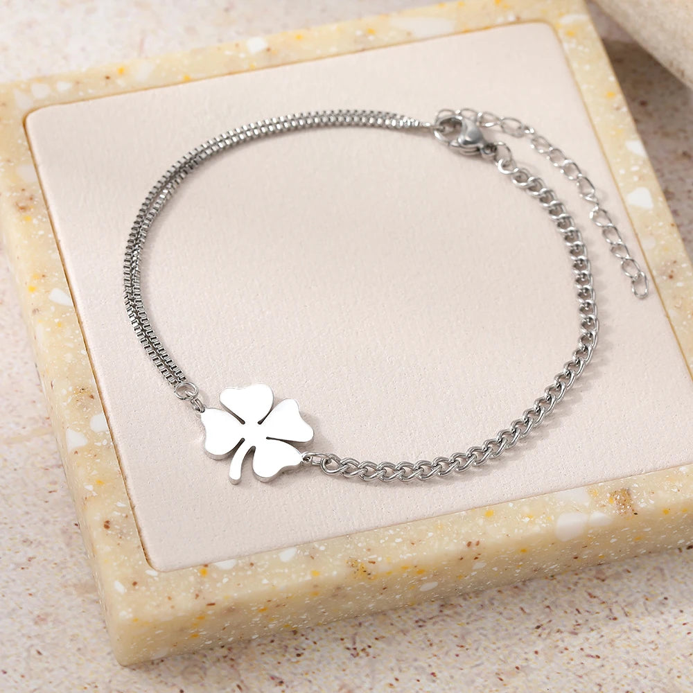 Stainless Steel Bracelets Classic Lucky Clovers Pendant Hip Hop Bracelet For Women Jewelry Non-fading High-quality Everyday Wear.