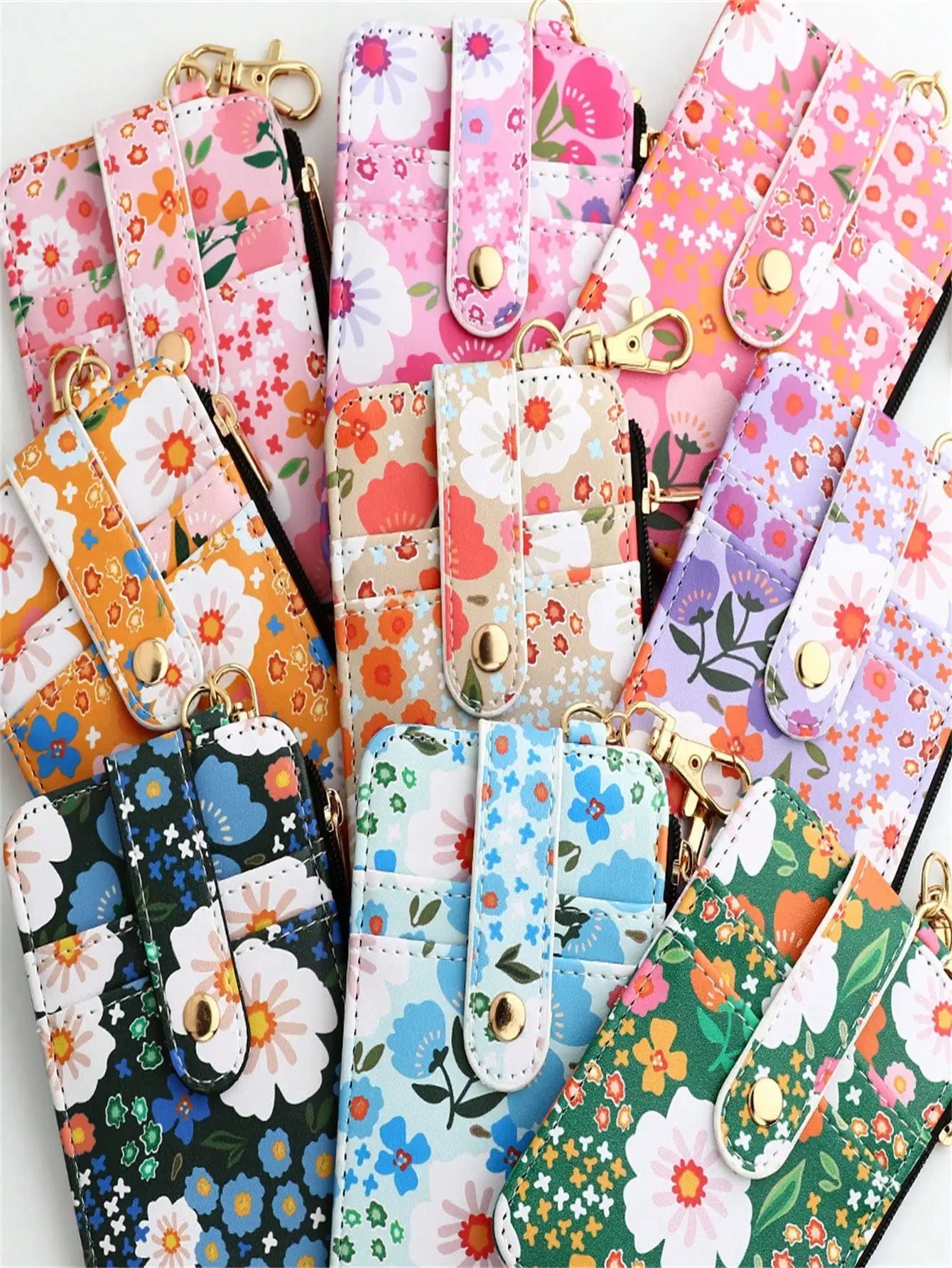 A printed folded vertical bag zipper card holder floral coin purse women's wallet.