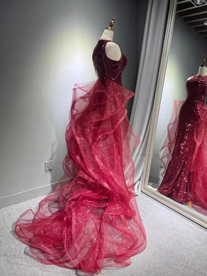 Elegante funkelnde marineblaue Abendkleider, Halt-Perlen-Partykleid, maßgeschneidertes Ballkleid 2025, abgestufte Roben de Soirée, Sweep-Zug.