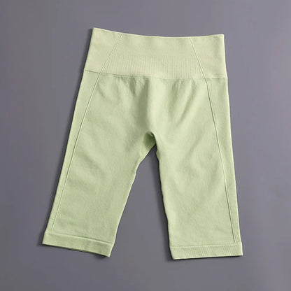 Women's High-Waisted Yoga Shorts Butt-Lifting Gym Running Shorts with Naked Sensation Workout Seamless Activewear for Training.