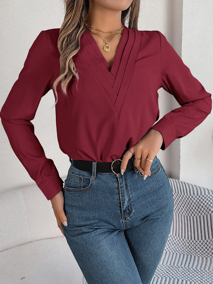Summer And Autumn Women's Casual Shirt, Commuting Style Solid Color V-neck Long Sleeve Shirt Top.