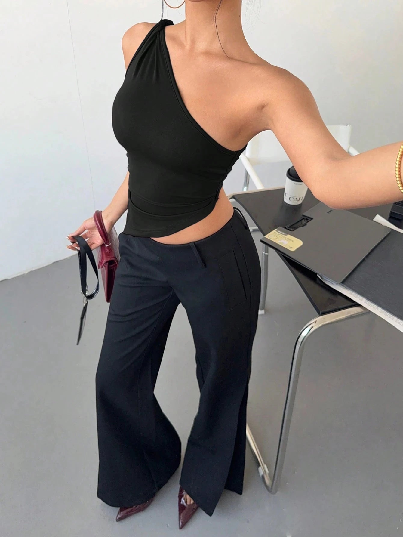 Women's Sexy One Shoulder Asymmetry Hem Crop Top Shoulder Knot Desigh Backless Slim Fit Cami Top streetwear 2025 Summer.