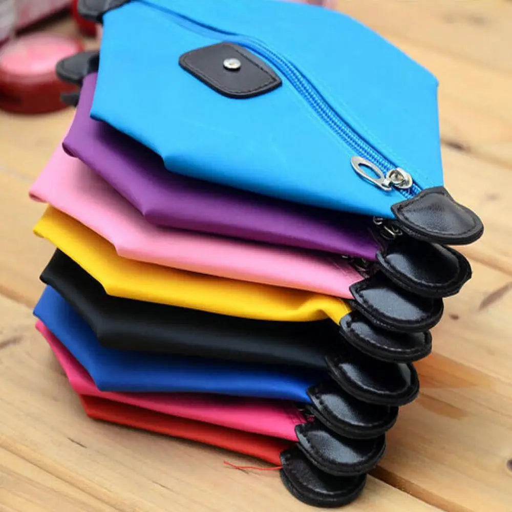 Portable Cosmetic Bag For Women Colorful Waterproof New Travel Dumpling Storage Bags Mini Cute Toiletry Makeup Tote Bags Purses.