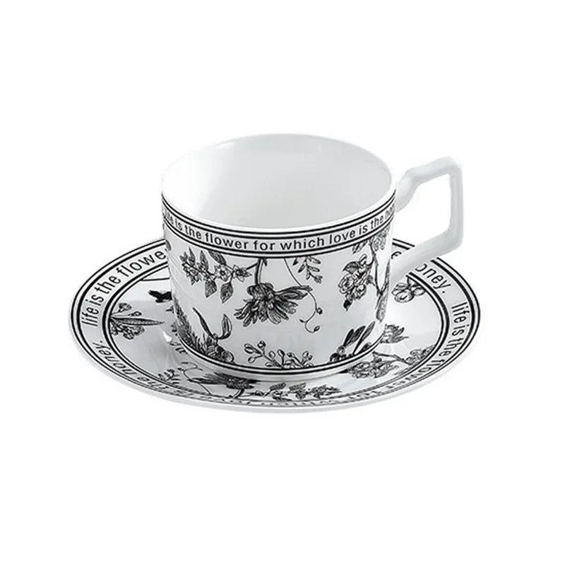 Vintage Elegant Ceramic Mug Floral bird pattern Coffee Cup and Saucer Afternoon Tea Cup Dessert Tray Exquisite Gift Water Cup.