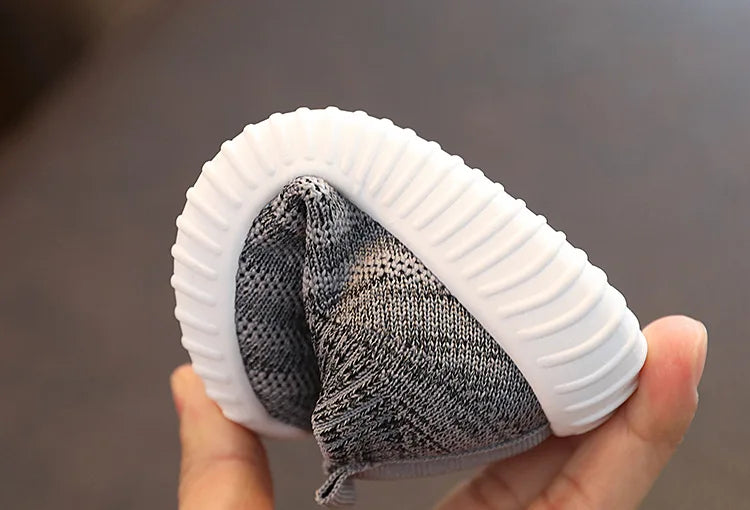 Kids Knitted Casual Shoes Sneakers for Boys Girls Slip-on Antislip Breathable Running Sports Shoes 2-8 Years Children Zapatos.