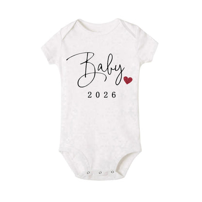 Baby 2026 Schwangerschaftsankündigung Neugeborenes Baby Bodys Sommer Jungen Mädchen Strampler Overall Kleidung Outfit.