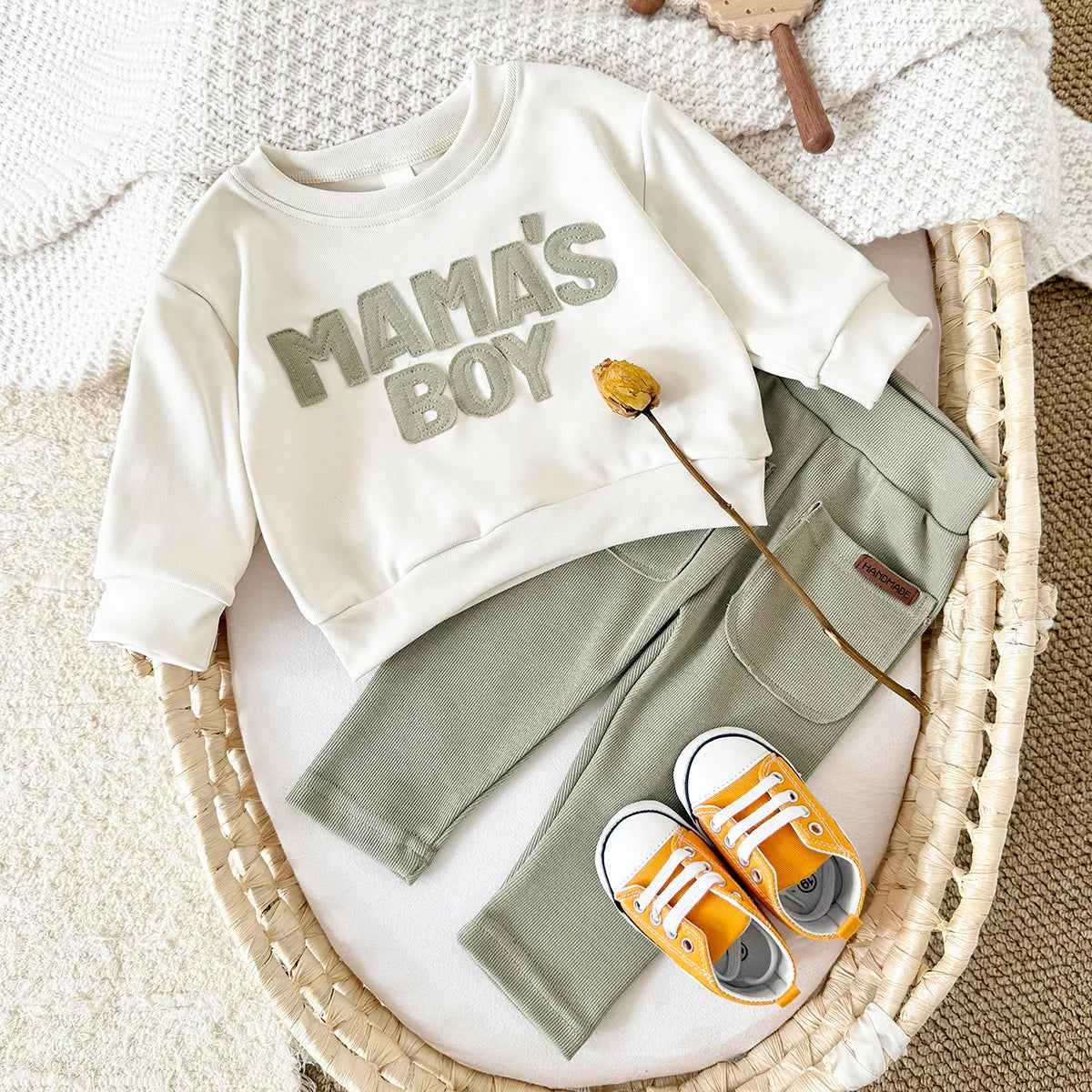 2025 Baby Jungen Kleidung MAMA'S JUNGE Sets Herbst Baby Mädchen Kleinkind Outfit Sweatshirt Top Hosen 2 Stücke Langarm Winter warme Säuglingsanzug.