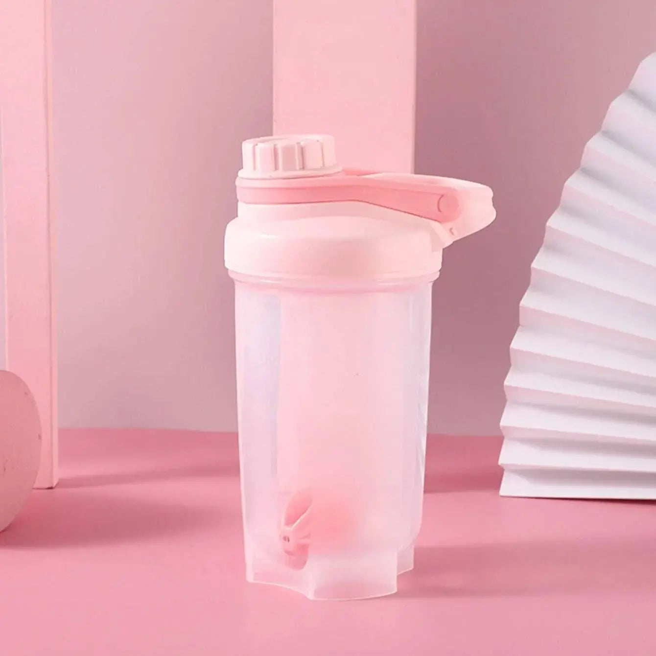 1pc 16.9oz/500ml Shaker Protein Bottle Powder Shake Cup Water Bottle Plastic Mixing Cup Body Building Exercise Bottle.