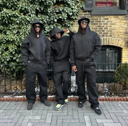 Men's Casual Sweatshirt Set Comfortable Streetwear Style Two-Piece Outfit for Men.