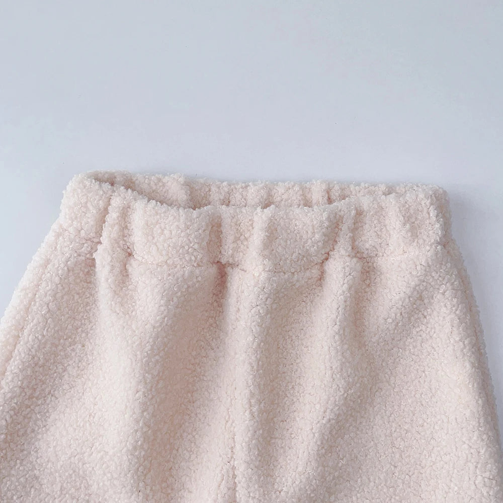 Bear Leader Girls' Set 2023 New Children's Autumn New Lamb Fleece Standing Collar Pullover Top+Pants Two Piece Kids' Fashion Set.