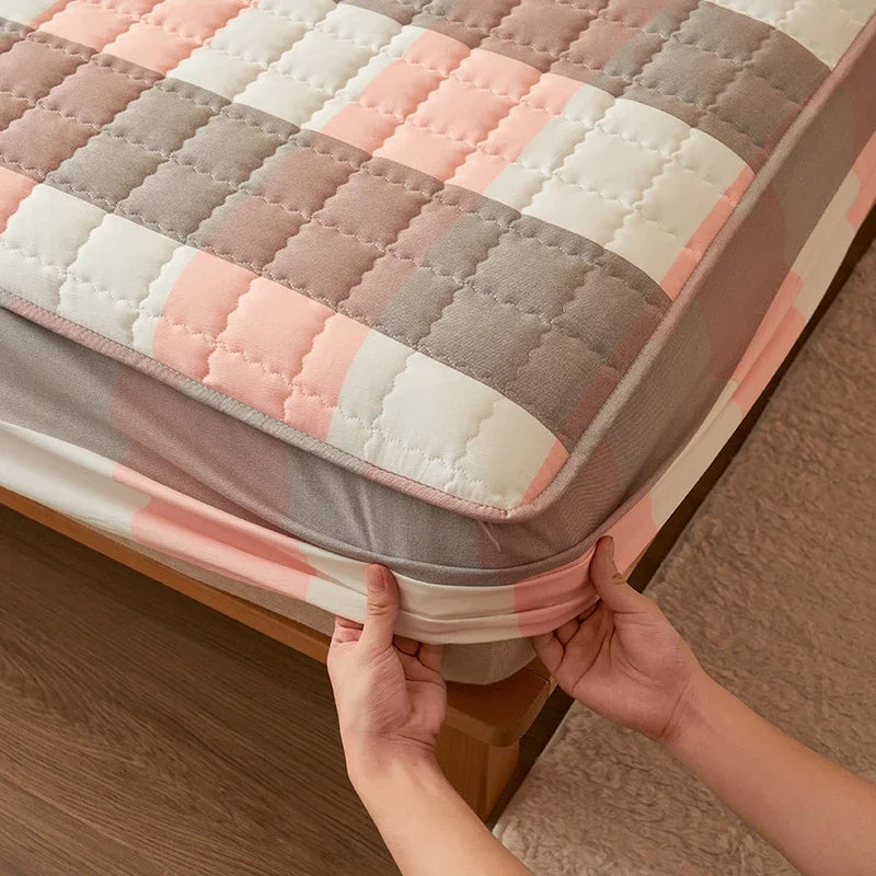 For High-Quality Quilted Plaid Mattress Cover,Mattress Protector,- Antibacterial, Breathable,Comfortable for Fresh Sleep Experie