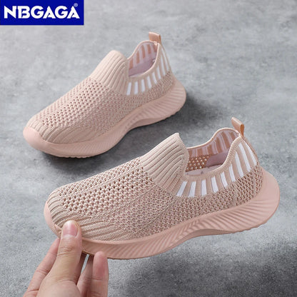 Children's Boys Lightweight Casual Shoes Soft-soled Breathable Kids Girls Sports Walking Sneaker Non-slip Tennis.