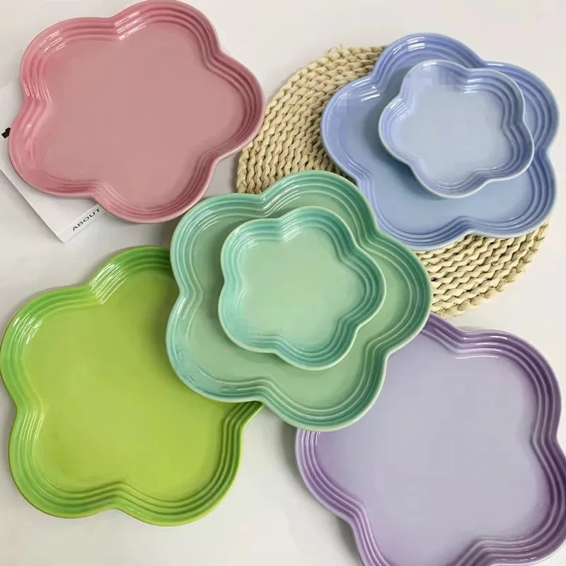 Plum Blossom Plate Flower Shaped Flower Plate Fruit Plate Solid Color Fashion Home Plum Blossom Plate.
