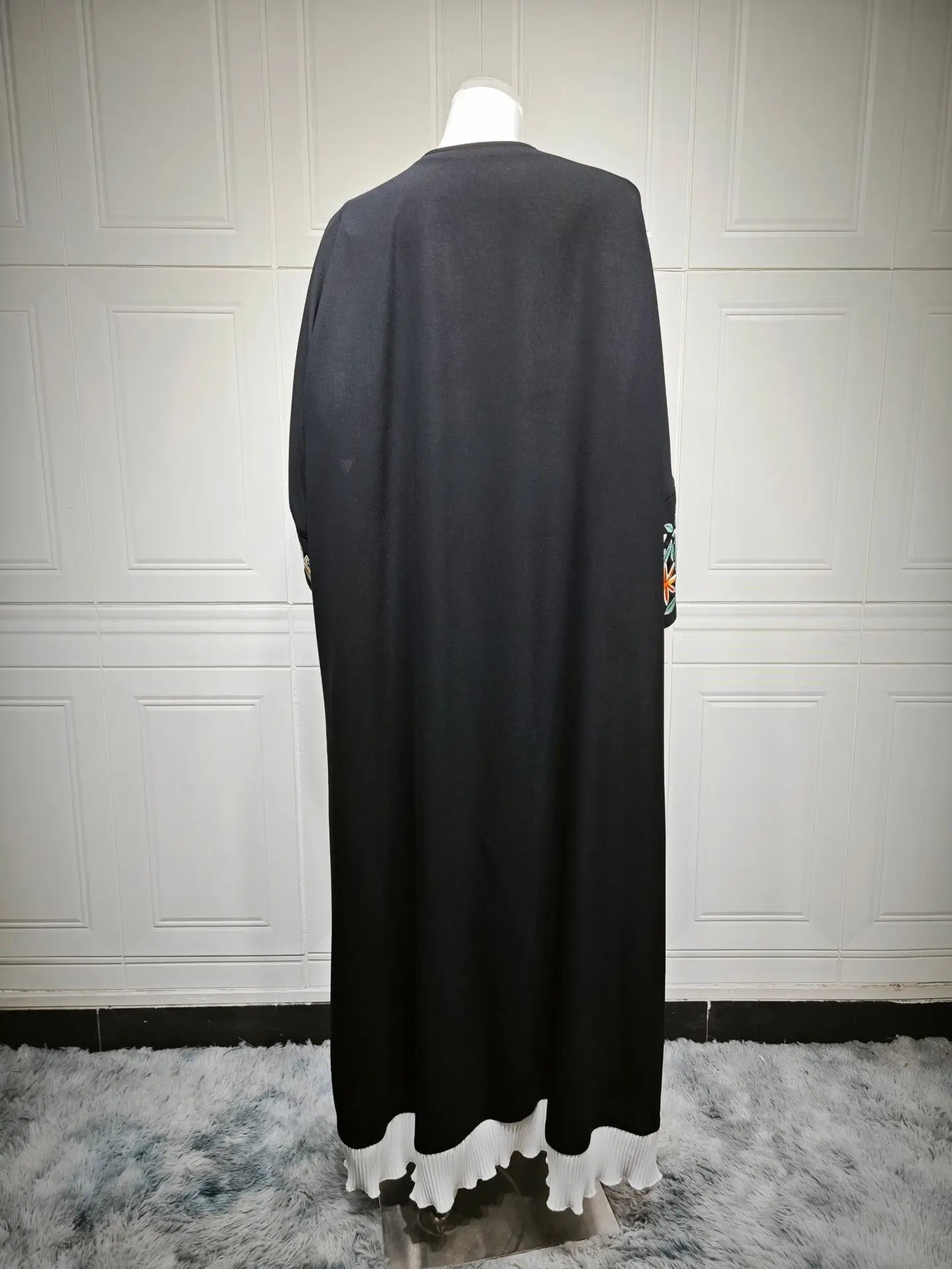 Arabian Embroidery Robe Muslim Women One Size Dubai Fashion Outer Wear Abaya Pleated Splicing Dress.