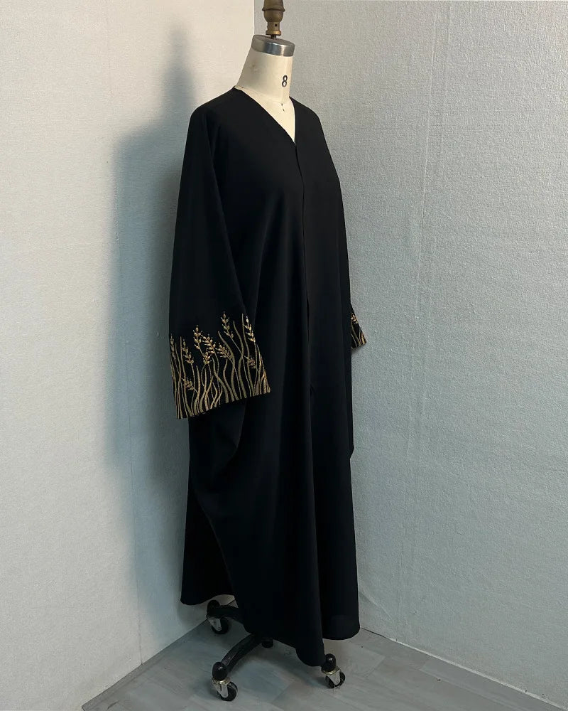 Muslim Women Dress Elegant Black Embroidery Abaya Long Robe Dubai Luxury Eid Ramdan Prayer Dress Kebaya Kaftan Moroccan Dresses.