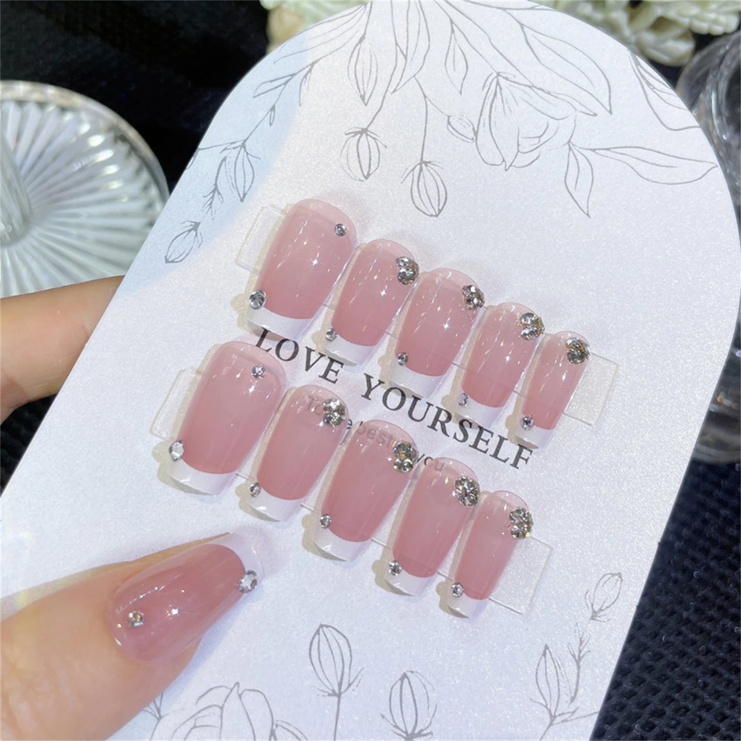 Blush Pink False Nails Bowknot Diamond Pearl 3D Design Press on Nail Tips with Harmless Smooth Edge Nails Woman DIY Fake Nails.