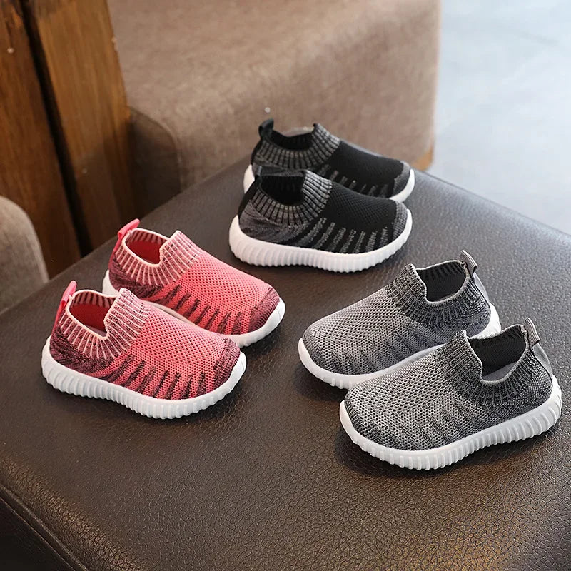 Kids Knitted Casual Shoes Sneakers for Boys Girls Slip-on Antislip Breathable Running Sports Shoes 2-8 Years Children Zapatos.