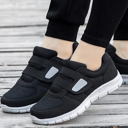 Men's Soft Sole Comfortable Shoes Spring Women's Walking Round Toe Loafers Solid Colour Thick Bottom Non-slip Sneakers.