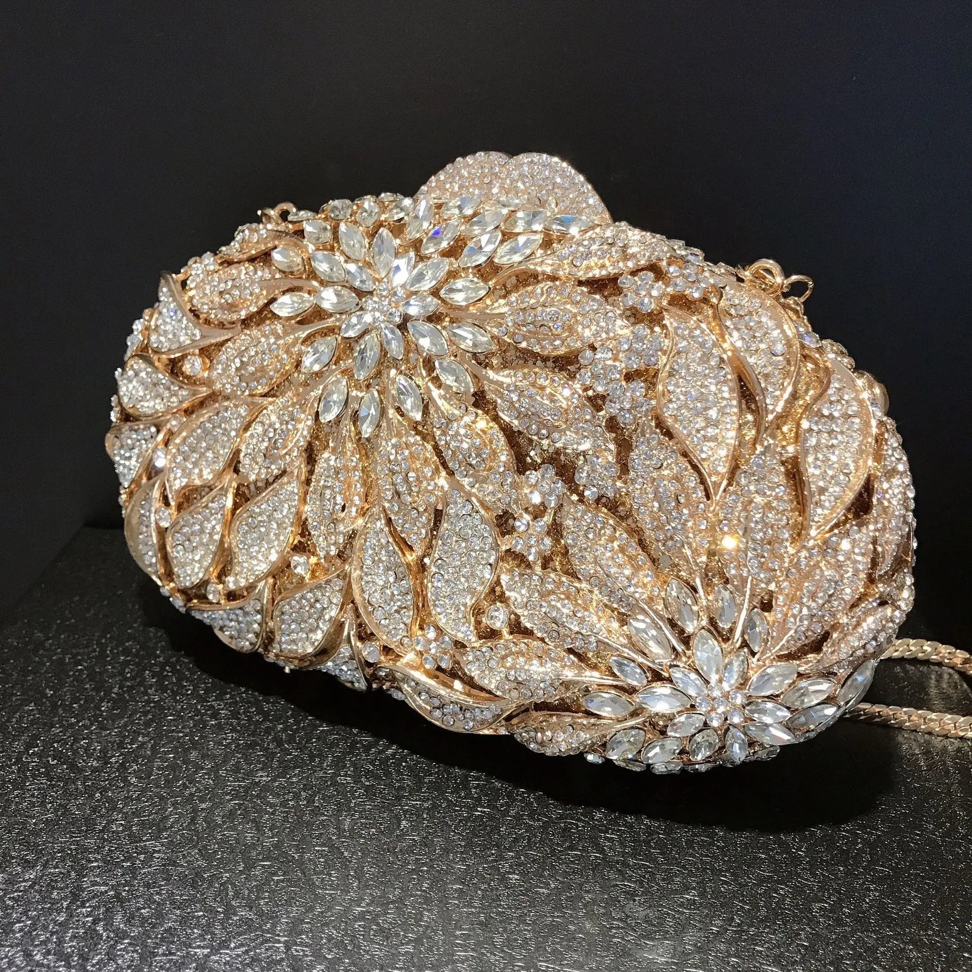 Gold Metal Leaves White Crystals Evening Clutch Bags Luxury Women Wedding Party Purse Ball Handbags Rhinestone Mini heart bag.