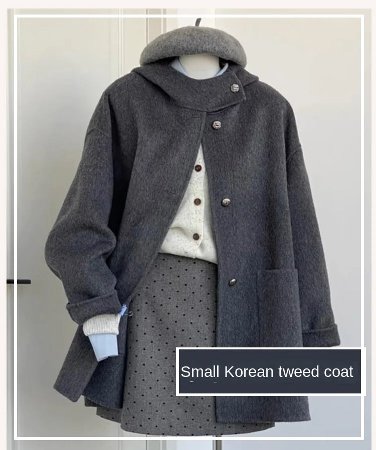 Grauer doppelseitiger Wollmantel mit Kapuze für Damen im Herbst und Winter 2025, neuer High-End-Mantel im Hepburn-Stil.