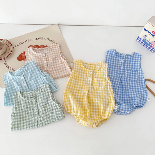 2024 Sommer Baby kleidung Plaid Kleinkind Jungen Mädchen Bodysuit ärmel los einteiliges Kleinkind Outfit