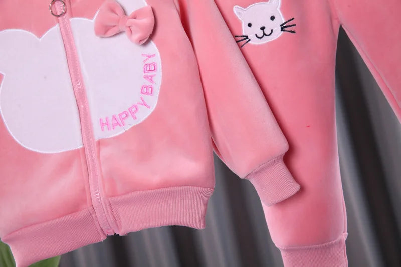 2025 new girl plus velvet sleeve winter warm and thick cartoon hat-connected top+pants two-piece 0-4-year-old children's set.