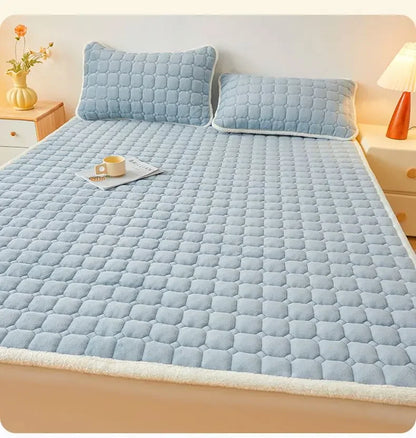 2024 New Class A Thickened Milk Fleece Mattress Winter Warm Fleece Bed Cover Student Dormitory Mat Quilt.