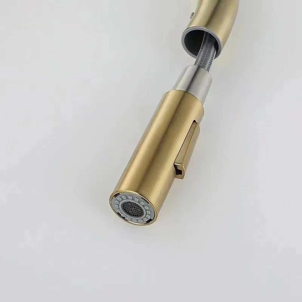 Old Style Pull-out Rotating Kitchen Faucet, 360° Swivel Stainless Steel Water Faucet in Brushed/Gold/Black Finish for Sink