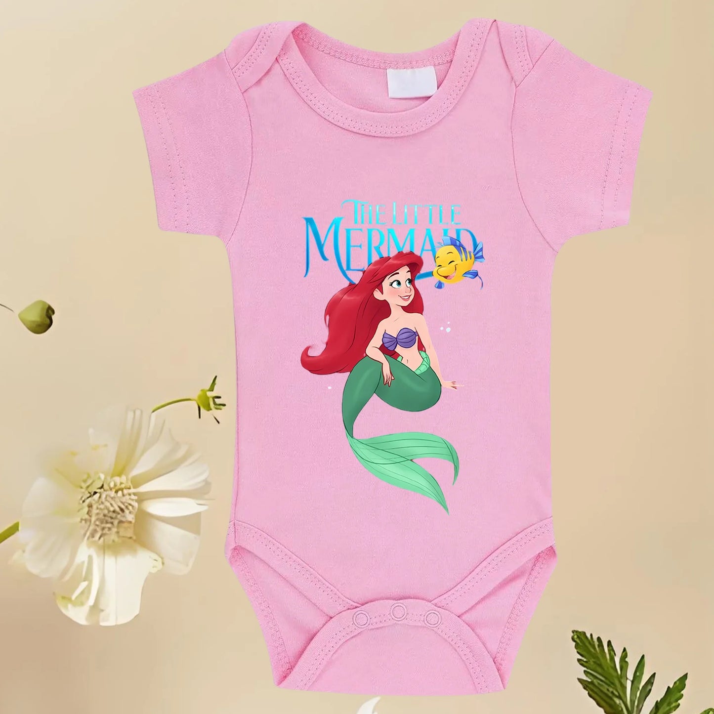 Eng anliegendes Baby-Pyjama-Set mit Meerjungfrau-Cartoon- und Anime-Aufdruck, 100 % reine Baumwolle, weicher Pyjama, Sommer, neues einteiliges Familienkleid.