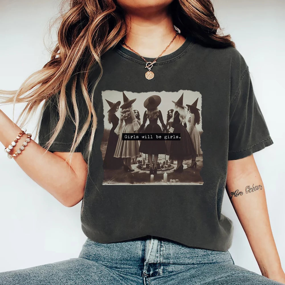 Vintage Girls Will Be Girls Hexen-T-Shirt, lustiges Hexen-T-Shirt, Halloween-Damen-Shirt, kurzärmeliges Streetwear-T-Shirt, Witchy Vibes Top.