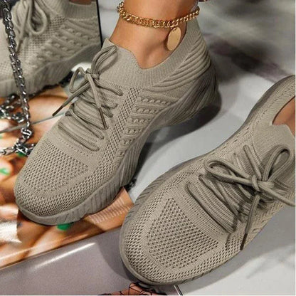 Women Mesh Breathable Casual Sneakers Lace-up Vulcanized Shoes Ladies Platform Sneakers Female Shoes Plus Size Zapatos De Mujer.