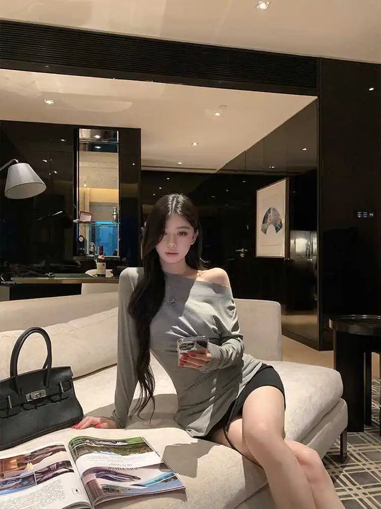 Sexy Long Sleeve T-Shirt Shoulder Bared Waist Cinched Slim Fit Knitted Cotton Solid Color Casual Urban Style for Early Autumn.