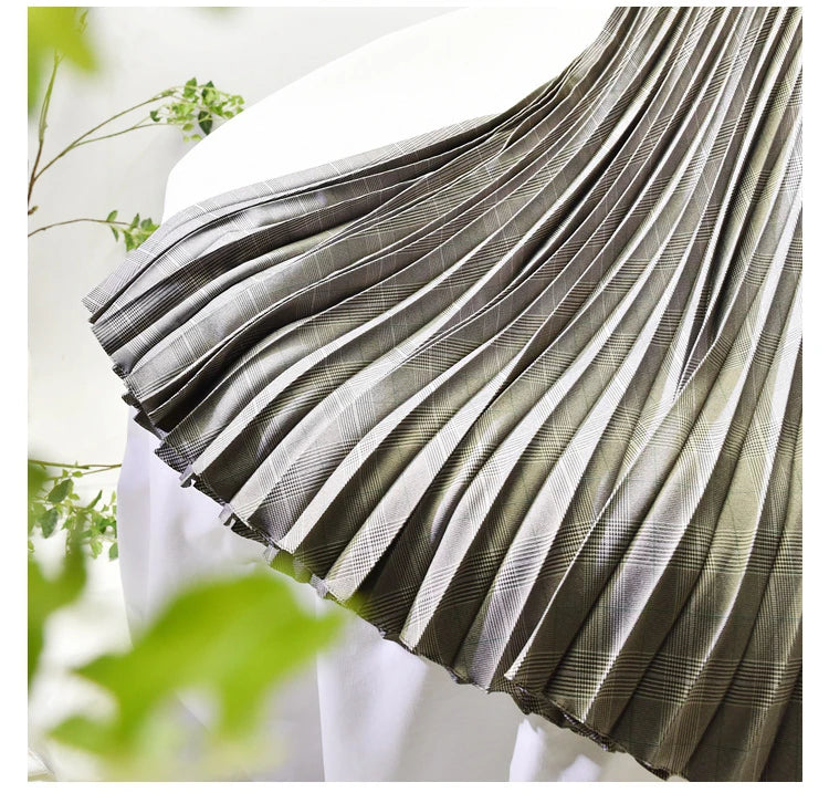 Looks Thin Pleated Skirt 2025 New High Waist A-line Skirt Mid-length Big Size Plaid Skirt Long Pleated Skirt Length 75-90cm