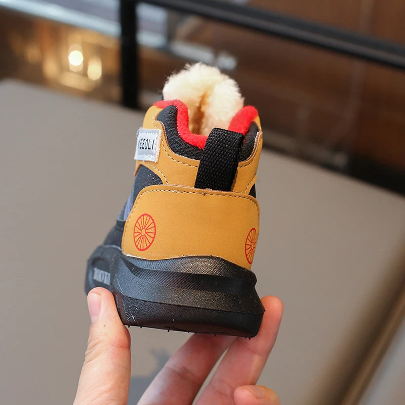 2024 Winter New Children Casual Shoes for Girls Boys Fashion Korean Style Soft Bottom Anti-slippery Versatile Chic Ankle Shoes.