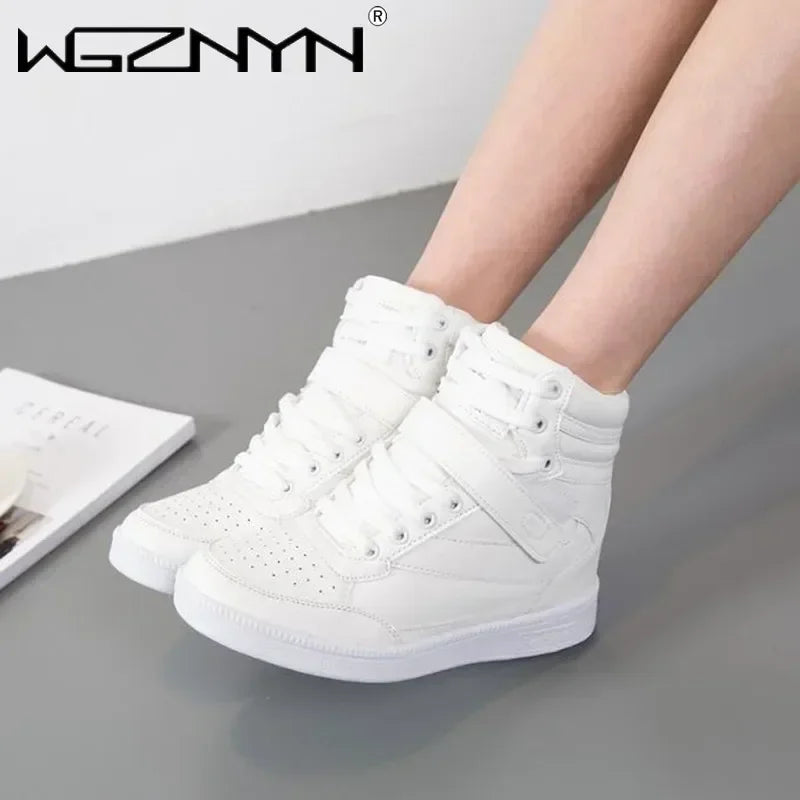 Designer Woman Breathable High Top Black White Boots Women Casual Sport Shoes Platform Hidden Increasing Sneakers Leather Shoe.
