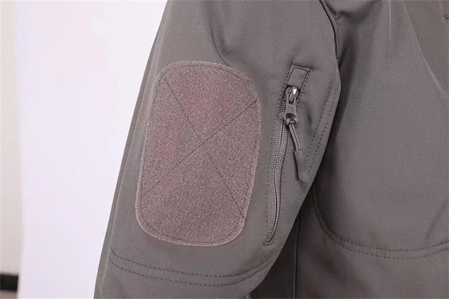 Winter Verdicken Männer Camo Anzug Wasserdichte Taktische Ausbildung Set Multi-tasche Mit Kapuze Jacke Fleece Hosen Outdoor Jagd 2-stück.