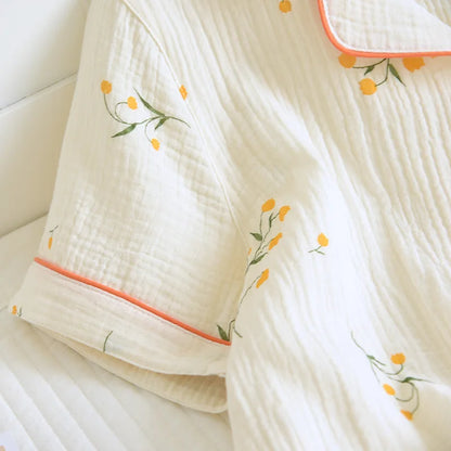 Neuer Sommer-Damen-Pyjama aus Baumwollkrepp, dreiteilig, kurzärmelig + Shorts + Hose, große Größe, einfacher Blumen-Pyjama, Heimservice-Anzug.