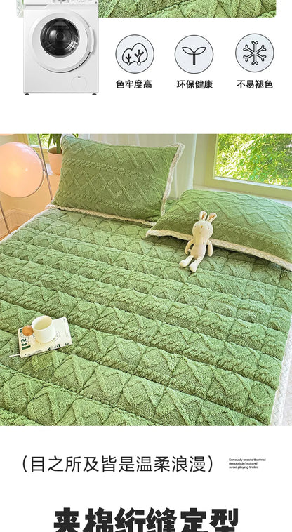 Winter Taft Velvet Mattress Topper Pad Fleece Bedspread Fold Non-slip Thin Tatami Mat Student Dormitory Bed Sheet Mattress Cover.