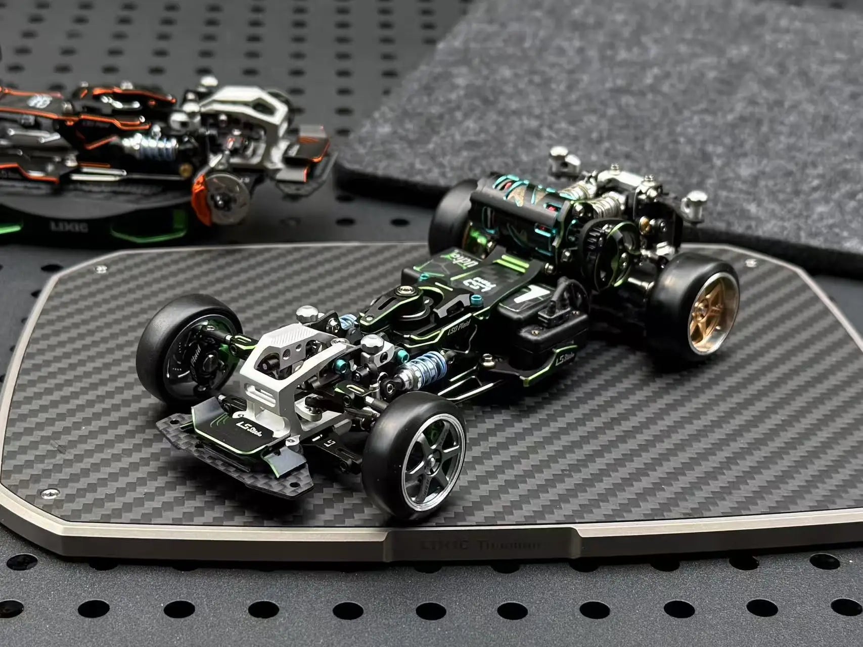 LSD Plaid RC Mini Car 1/24 RC Drift Mosquito Car  Frame KIT Lightweight Electric Remote Control Drift Model Toy Holiday Gift.