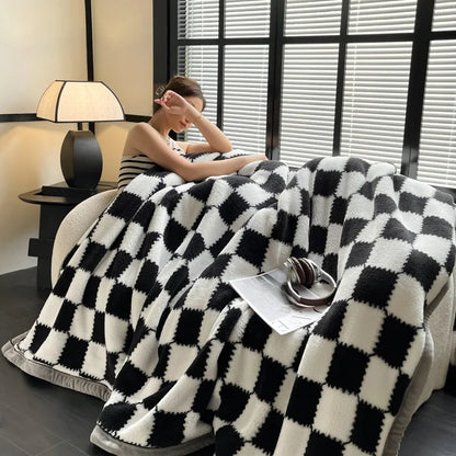 Plush Warm Winter Blanket A Grade Plaid Coral Fleece Soft Thick Bed Blankets for Sofa Single Double Couple Furry Bedspread.