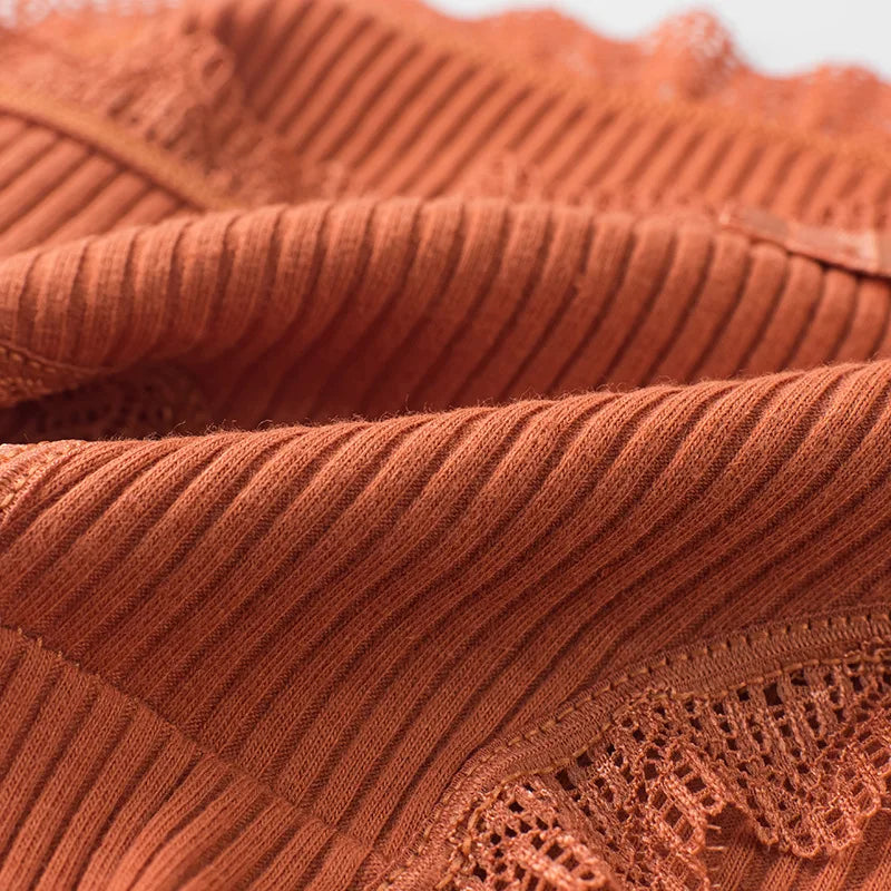 4 Pcs Lace Wavy Trim Bikini Panties, Comfy & Breathable Elastic Intimates Panties, Women's Lingerie & Underwear.