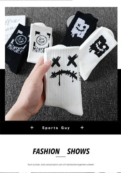 10 pairs of men's sports socks, casual, breathable, and versatile. Ghost face graffiti personalized socks.